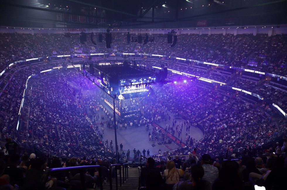 Harvest Crusade’s Move Indoors Changes Lighting Choices Church